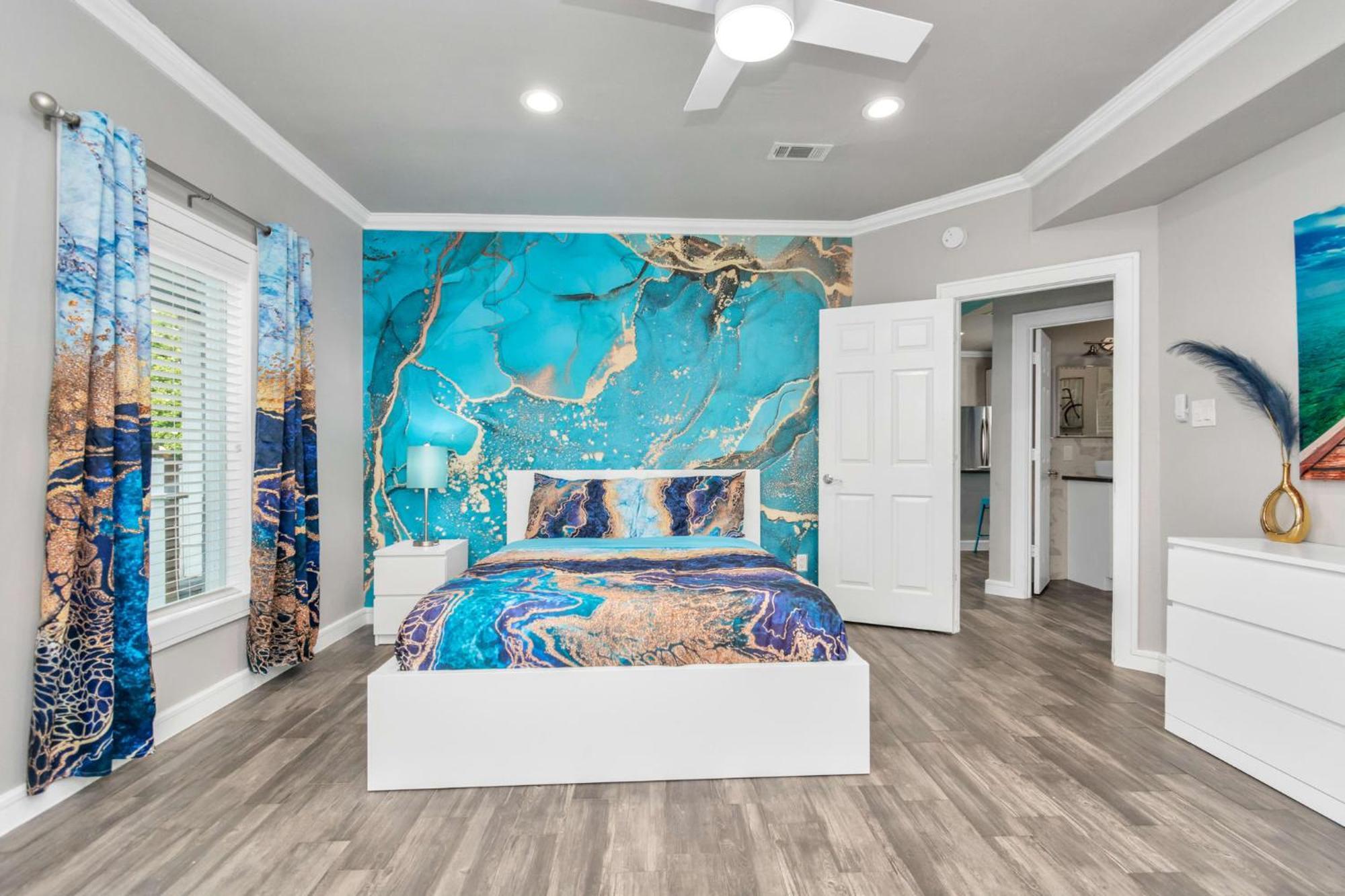 Prolific Blue Oasis Near Med Ctr Dwntwn Galleria Holiday home